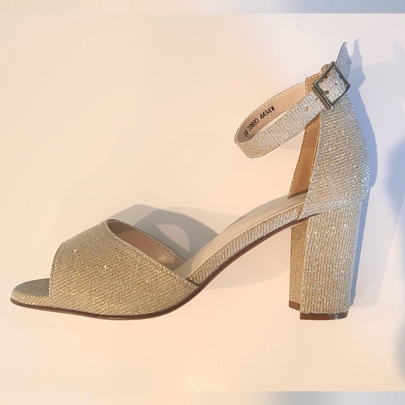 NWB Benjamin Walker Champaign Gold Dress Shoes - Picture 4 of 4